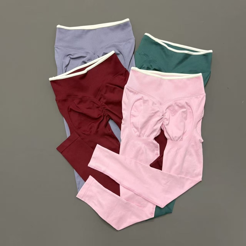 HISTELLO Ignite Sculpt Scrunch - огляд і ціна Ignite Yoga Fitness